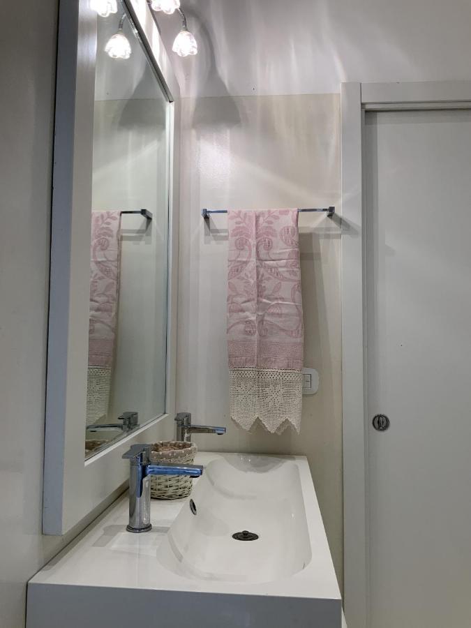 Rome, Beautiful Apartment In A Vintage Building リド・ディ・オスティア エクステリア 写真