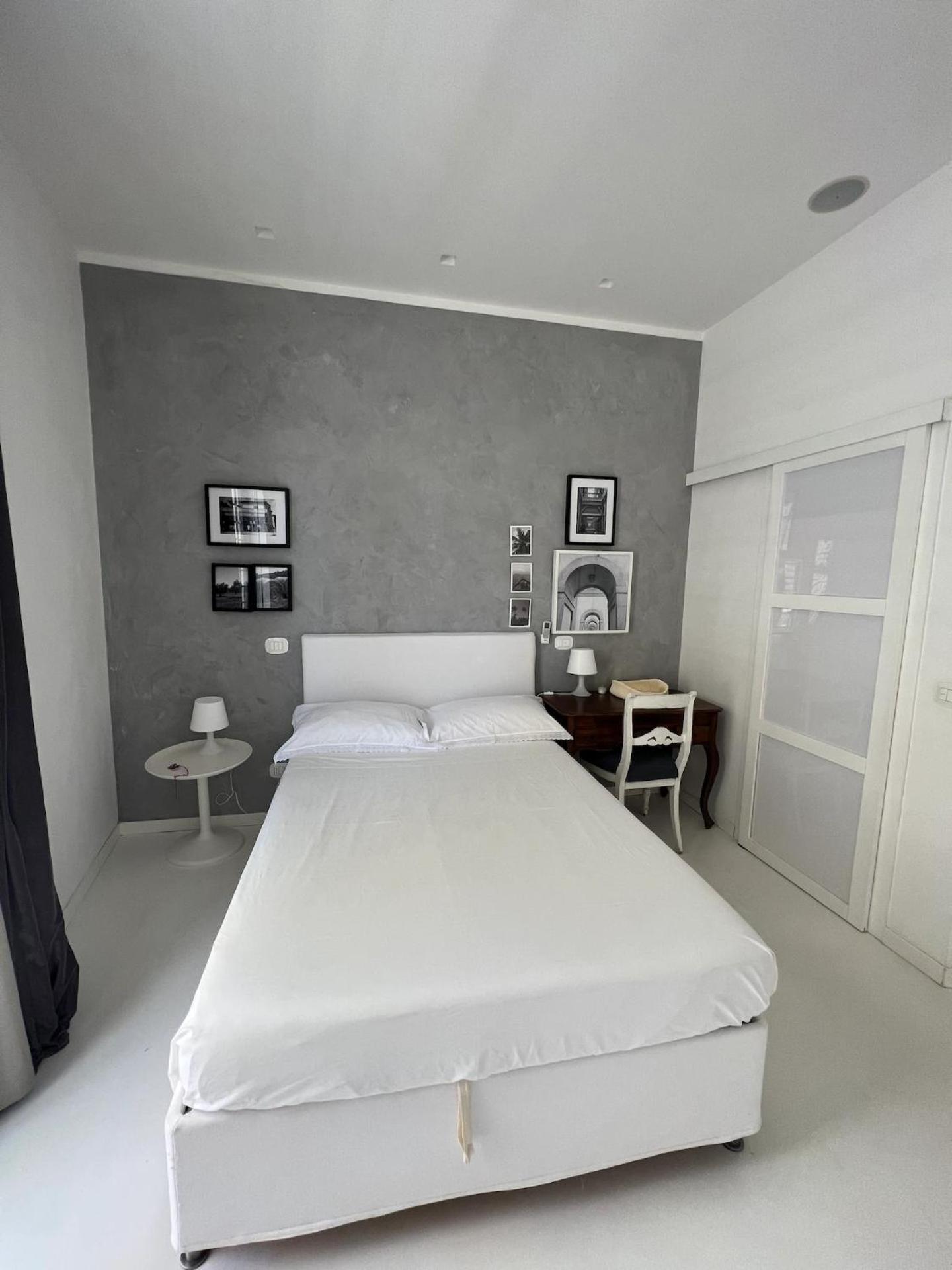 Rome, Beautiful Apartment In A Vintage Building リド・ディ・オスティア エクステリア 写真
