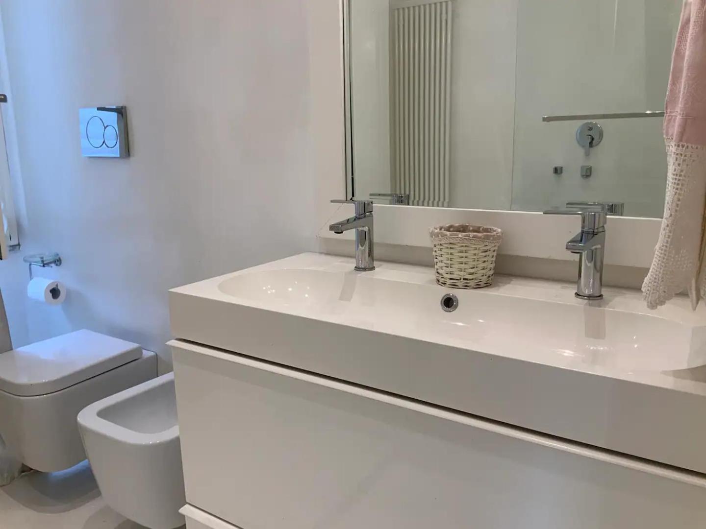 Rome, Beautiful Apartment In A Vintage Building リド・ディ・オスティア エクステリア 写真